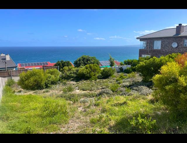 735M² VACANT LAND FOR SALE IN DANA BAY